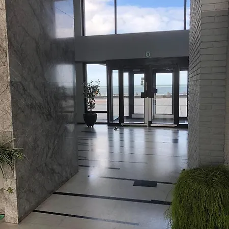 Royal Zeezicht Οστένδη